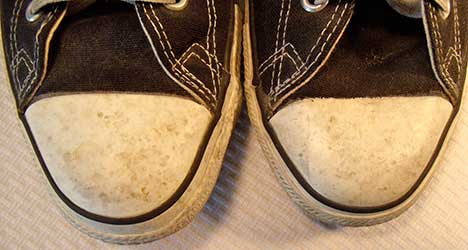 dirty toecaps