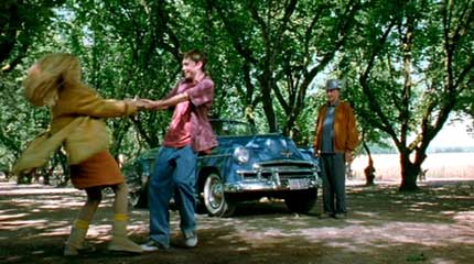 Dust Factory still 3