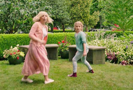 Flora & Ulysses still 6