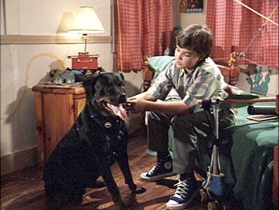 Invisible Mom still 6