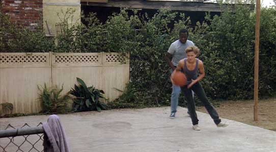 Jeff and Agent Roy Parmenter play some basketball