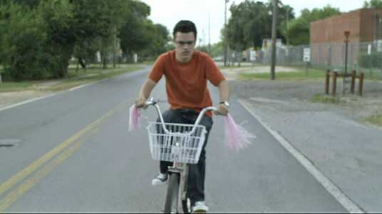 Los Scavengers still 3