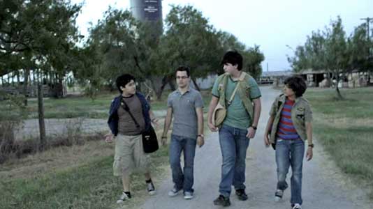 Los Scavengers still 5