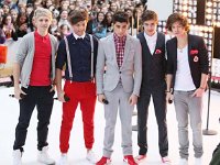 One Direction  Liam Payne wearing red chucks.