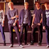 R5  Posed shot with Ross, Rocky, and Ellington sporting black chucks.
