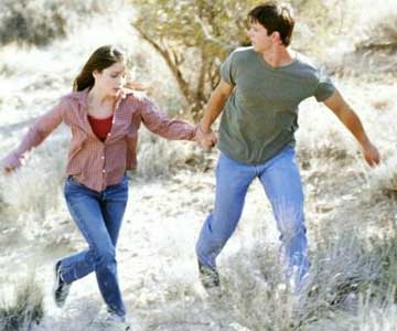 Max and Liz on the run in Roswell