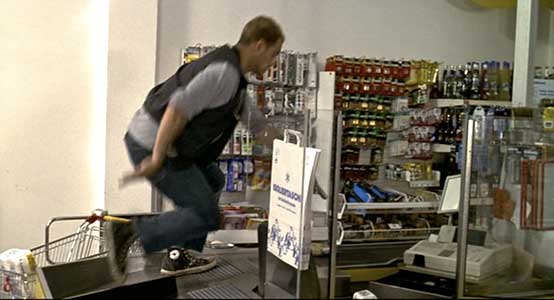 Run Lola Run still image 3