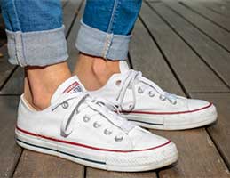 Star Chuck Taylor Low Top Oxford Sneakers