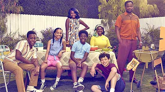 Cast members of The Wonder Years (2021)
