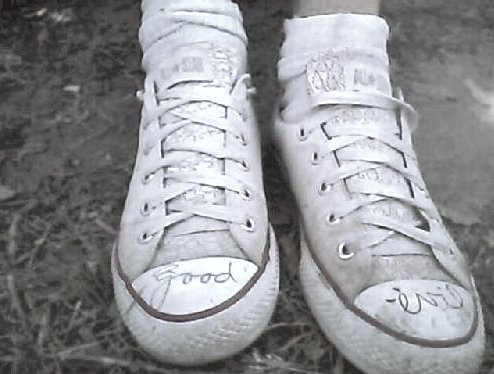 low cut white chucks