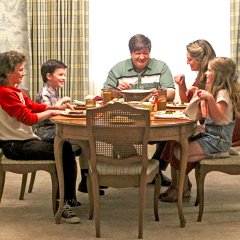 Young Sheldon  The Cooper family at the dinner table.